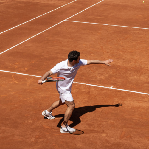 Flags and Courts: A Travellers Comparative Guide to the World’s Sportiest Hotels